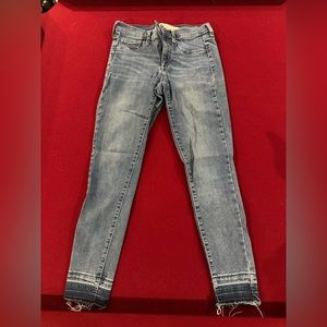 Gap jeans that feel like leggings! Size 27 regular!